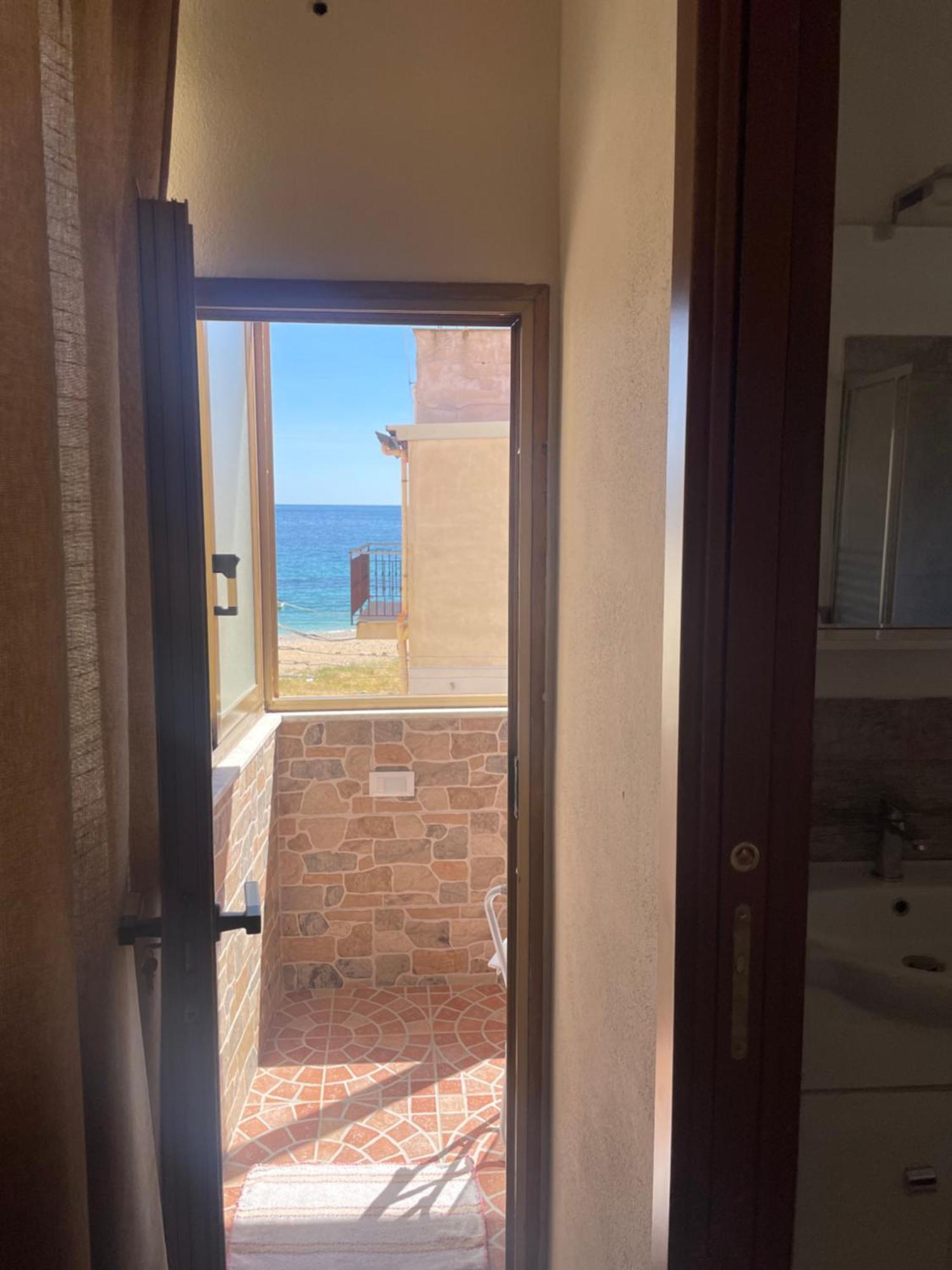 Fronte Mare Arenella Bed & Breakfast Palermo Exterior foto